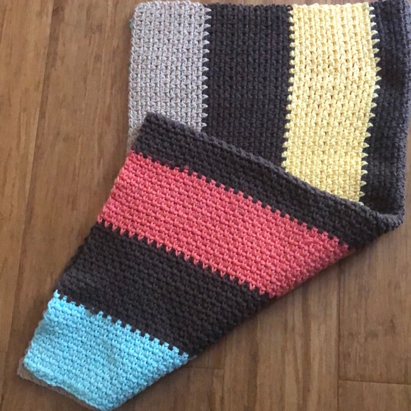 Hand crocheted 🧶 cotton baby blanket - Picture 5 of 5